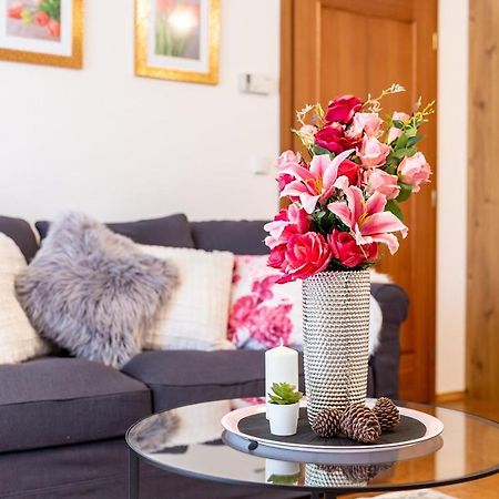 Apartman Dream V Mikulove - Jine Ubytovani Lednice Apartment Bagian luar foto