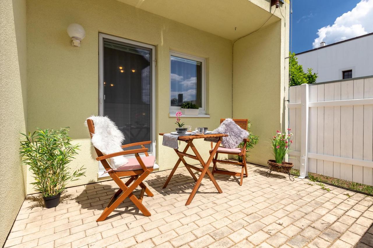 Apartman Dream V Mikulove - Jine Ubytovani Lednice Apartment Bagian luar foto